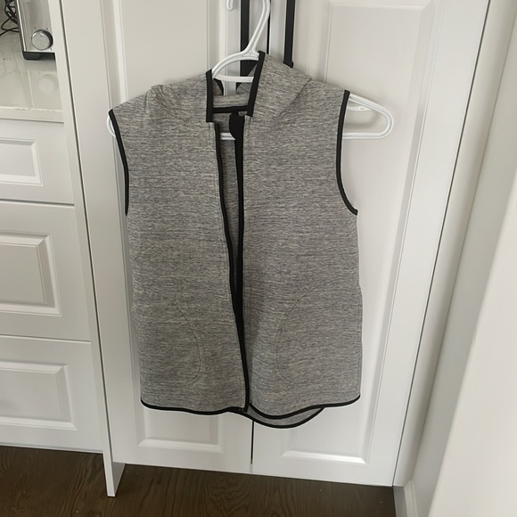 Lululemon Insculpt Vest - Picture 7 of 8